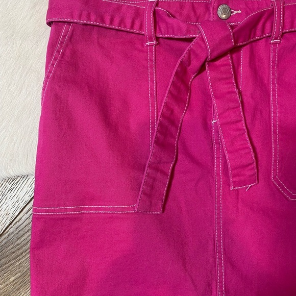 Blue Spice pink mini skirt with white stitching and a tie belt - Picture 3 of 8